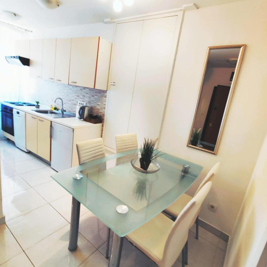 Iron Gates Apartments Split Bagian luar foto