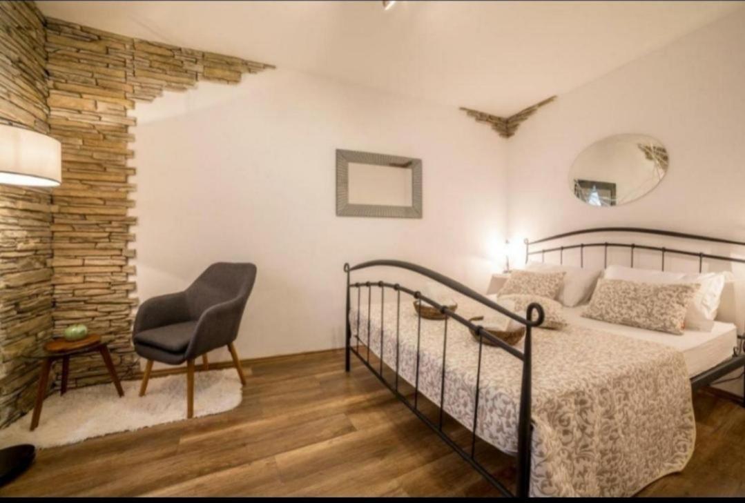 Iron Gates Apartments Split Ruang foto