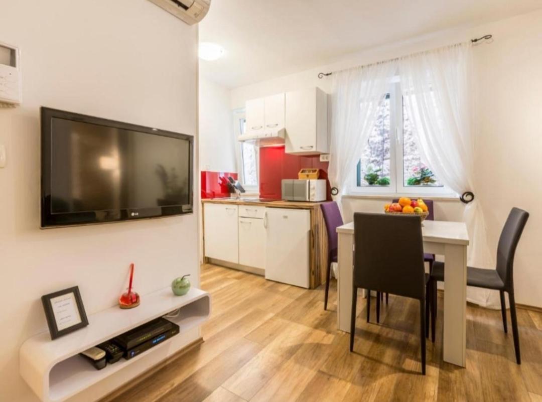 Iron Gates Apartments Split Bagian luar foto