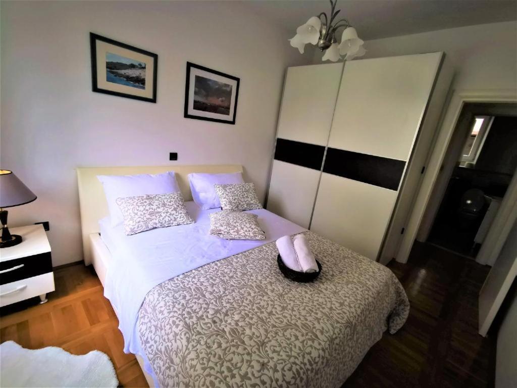 Iron Gates Apartments Split Bagian luar foto